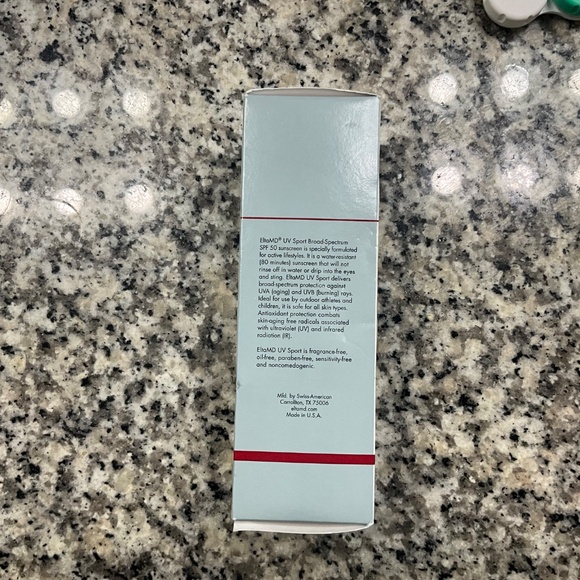 EltaMD UV Sport SPF 50 7 oz - Picture 4 of 5